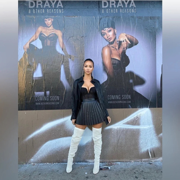 8 Other Reasons x Draya Michele Hidden Treasure Set of 3 Necklaces in Chains New - Picture 7 of 7